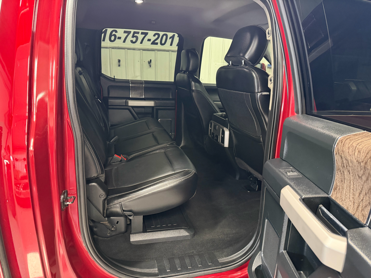 Ford F-250 SD Lariat Crew Cab Short Bed 4WD 2019