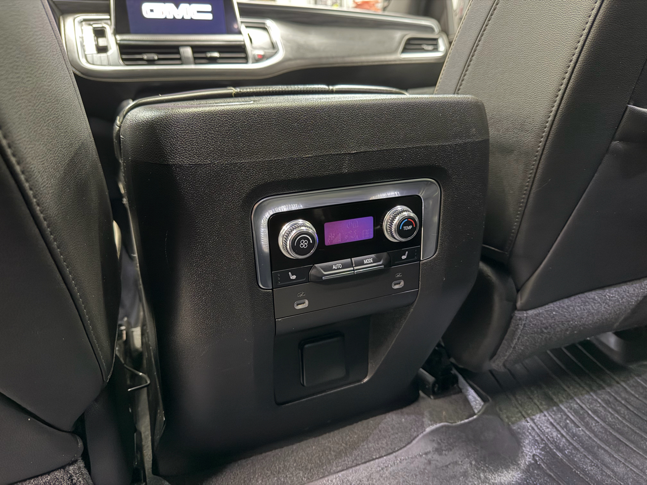 GMC Yukon SLT 4WD 2021