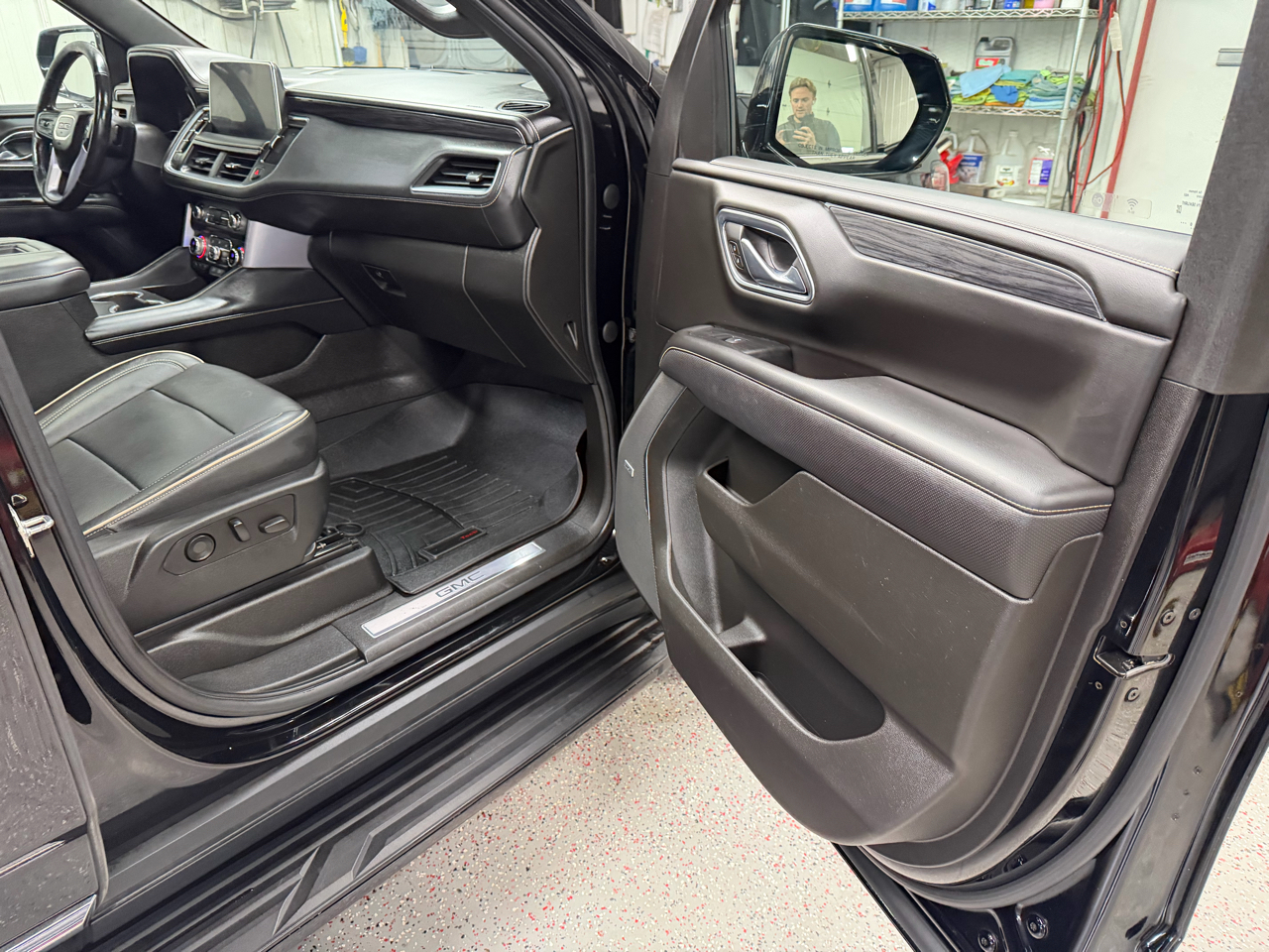 GMC Yukon SLT 4WD 2021