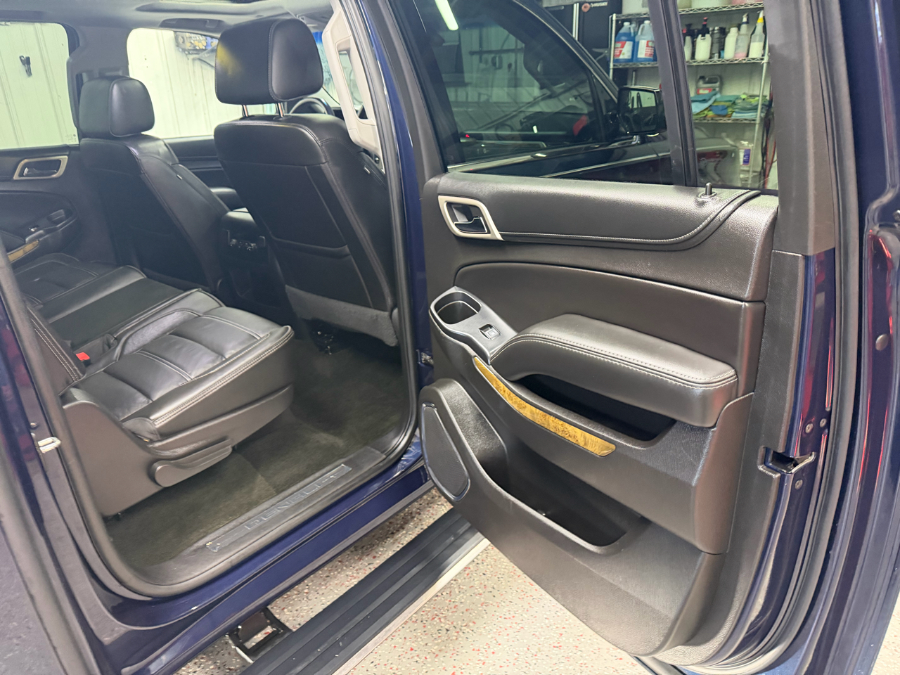 GMC Yukon XL Denali 4WD 2017