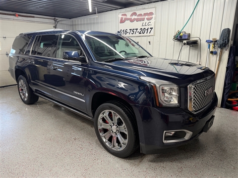 2017 GMC Yukon XL Denali 4WD