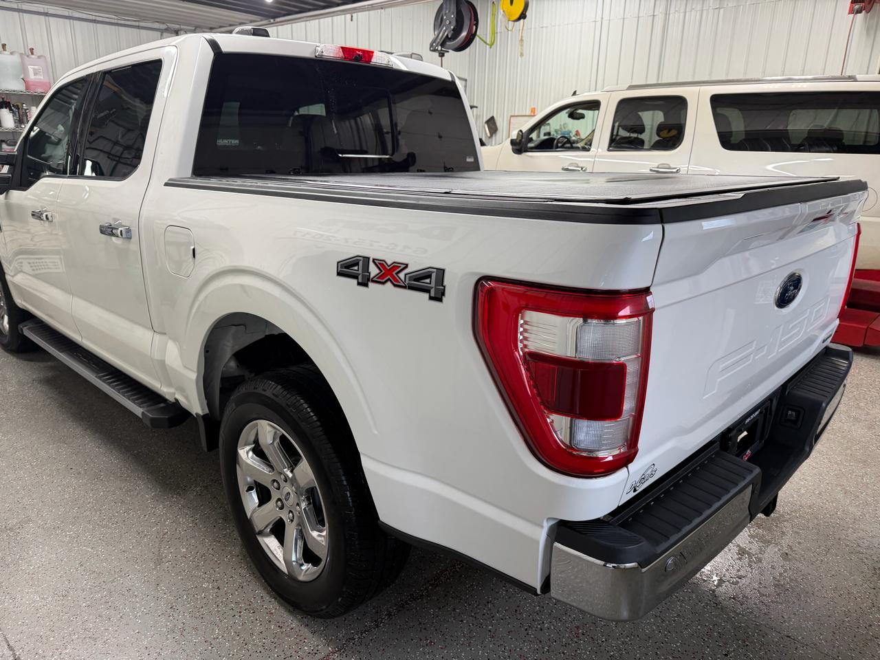 Ford F-150 4WD SuperCrew 145" Lariat 2021