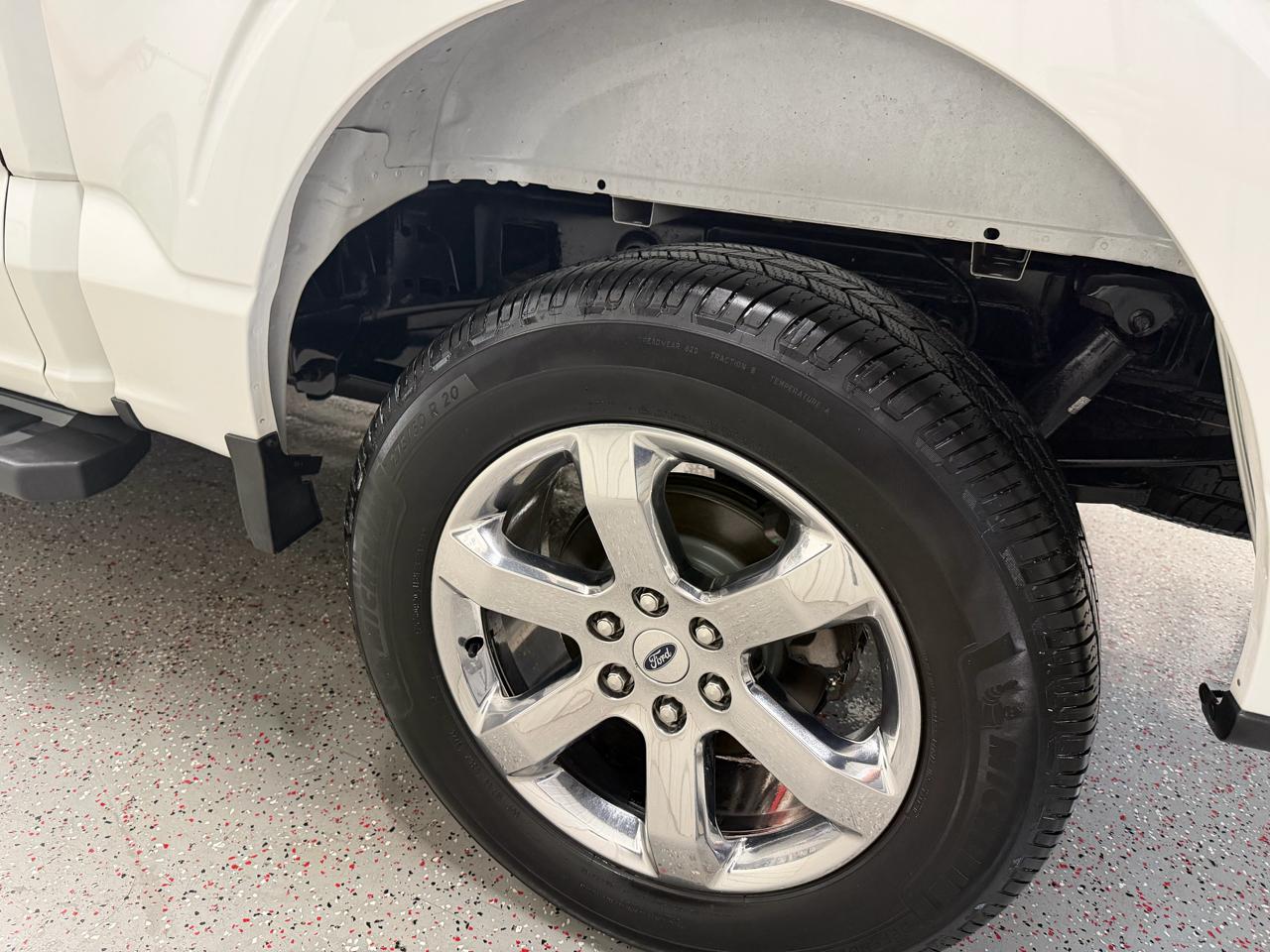 Ford F-150 4WD SuperCrew 145" Lariat 2021