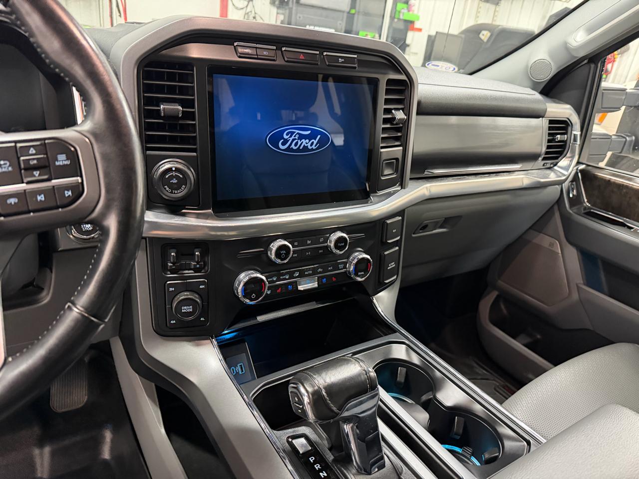 Ford F-150 4WD SuperCrew 145" Lariat 2021