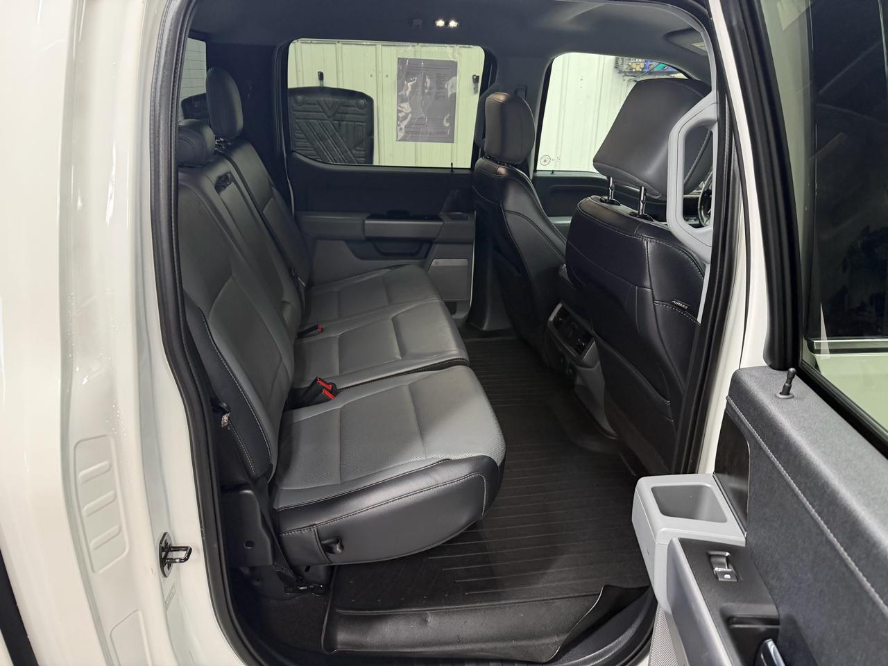 Ford F-150 4WD SuperCrew 145" Lariat 2021