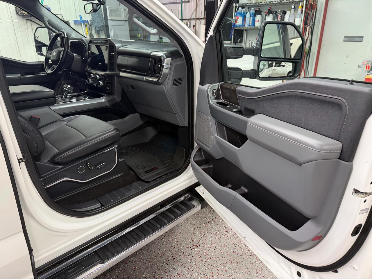 Ford F-150 4WD SuperCrew 145" Lariat 2021