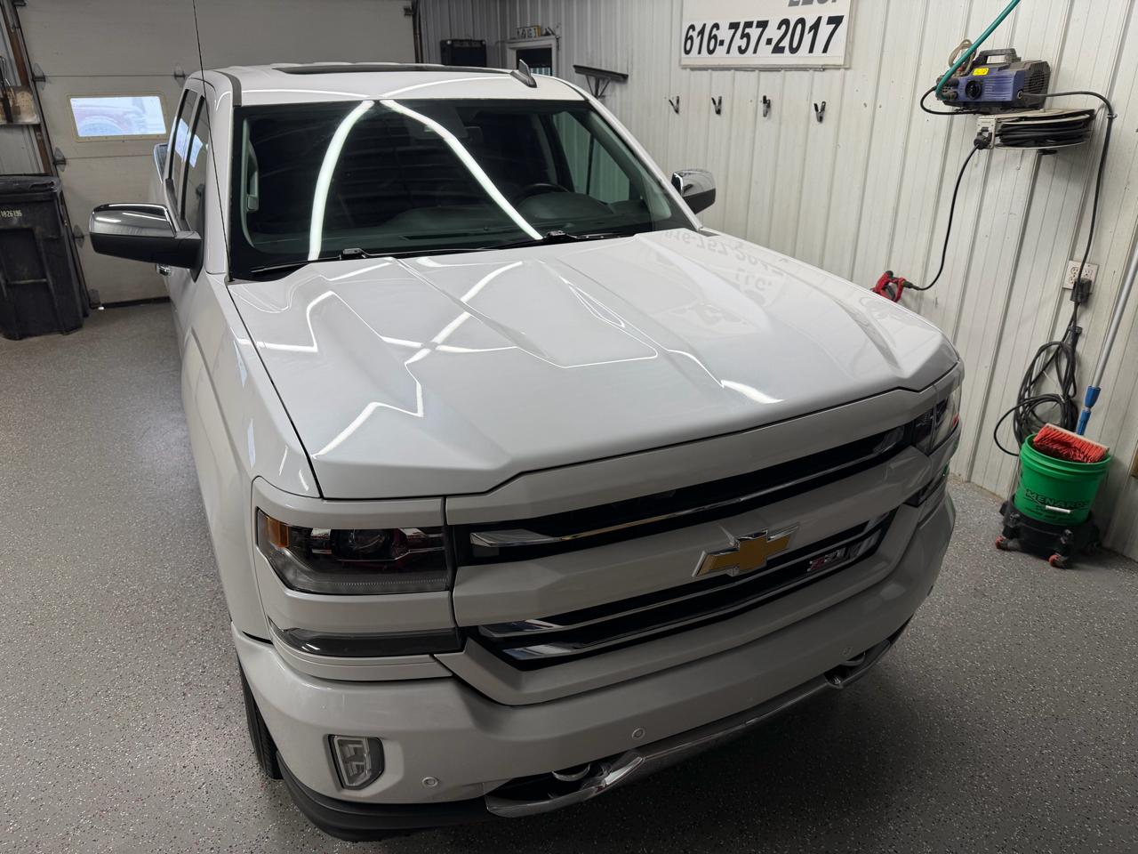 Chevrolet Silverado 1500 4WD Crew Cab 143.5" LTZ 2017