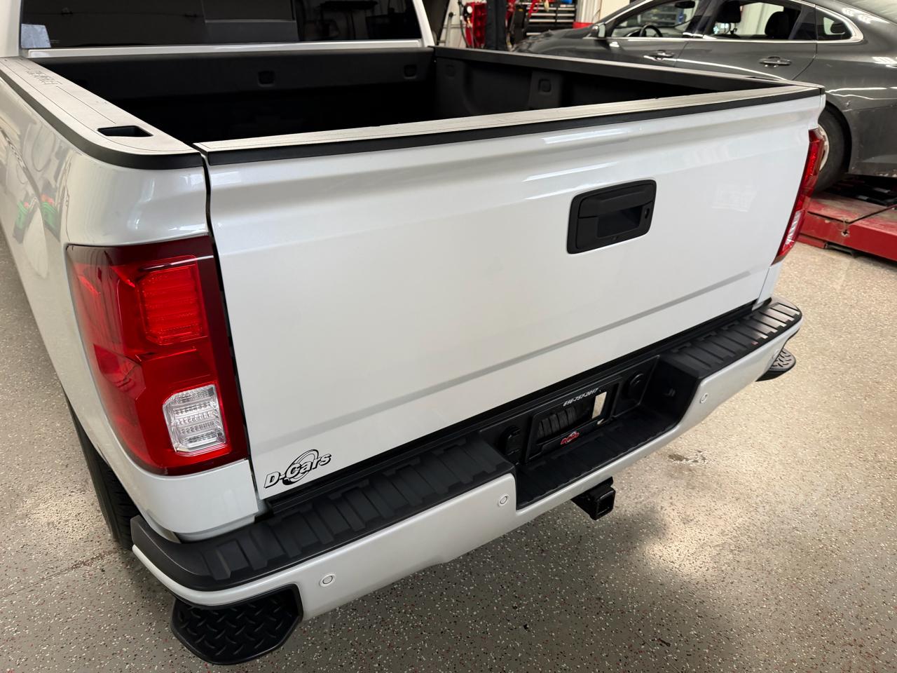 Chevrolet Silverado 1500 4WD Crew Cab 143.5" LTZ 2017