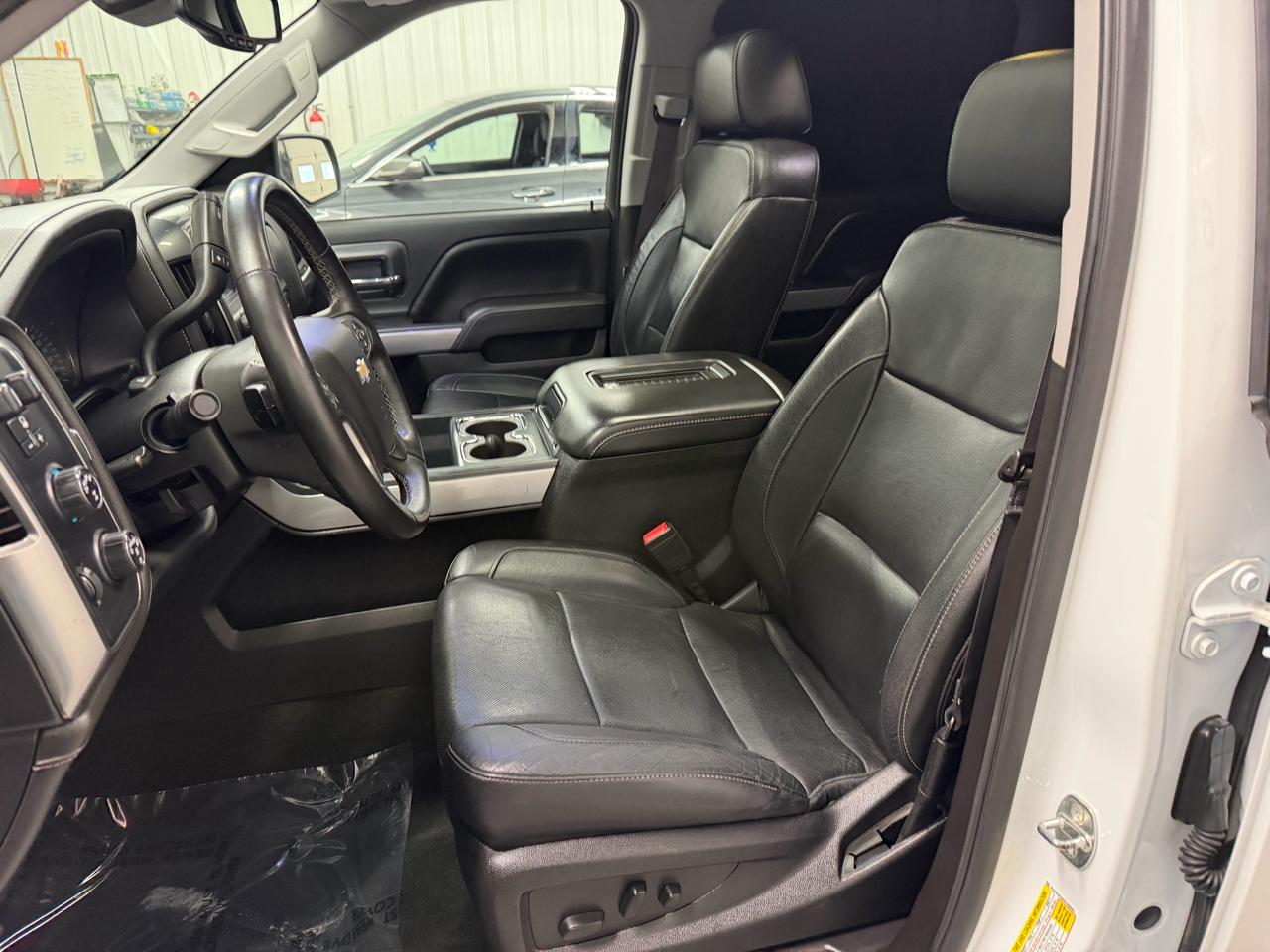 Chevrolet Silverado 1500 4WD Crew Cab 143.5" LTZ 2017