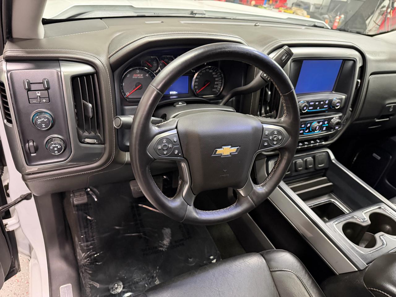Chevrolet Silverado 1500 4WD Crew Cab 143.5" LTZ 2017
