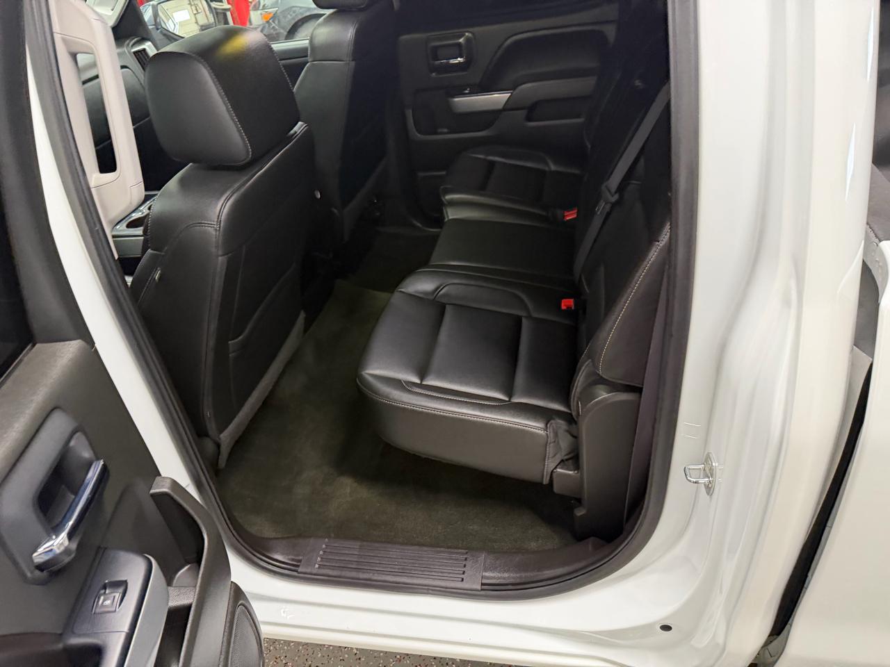 Chevrolet Silverado 1500 4WD Crew Cab 143.5" LTZ 2017