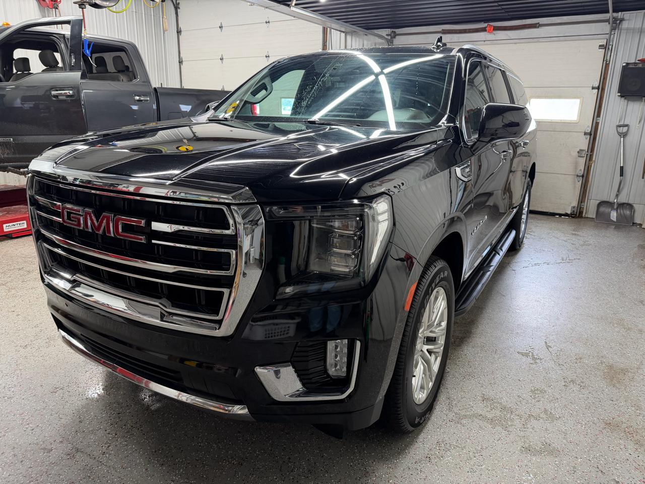 GMC Yukon XL SLT 2WD 2021