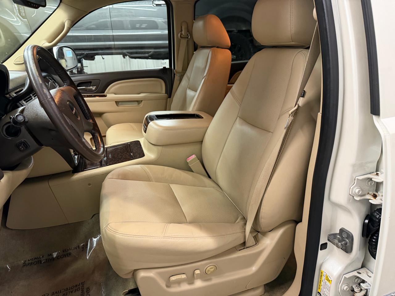 GMC Yukon Denali XL 4WD 2013