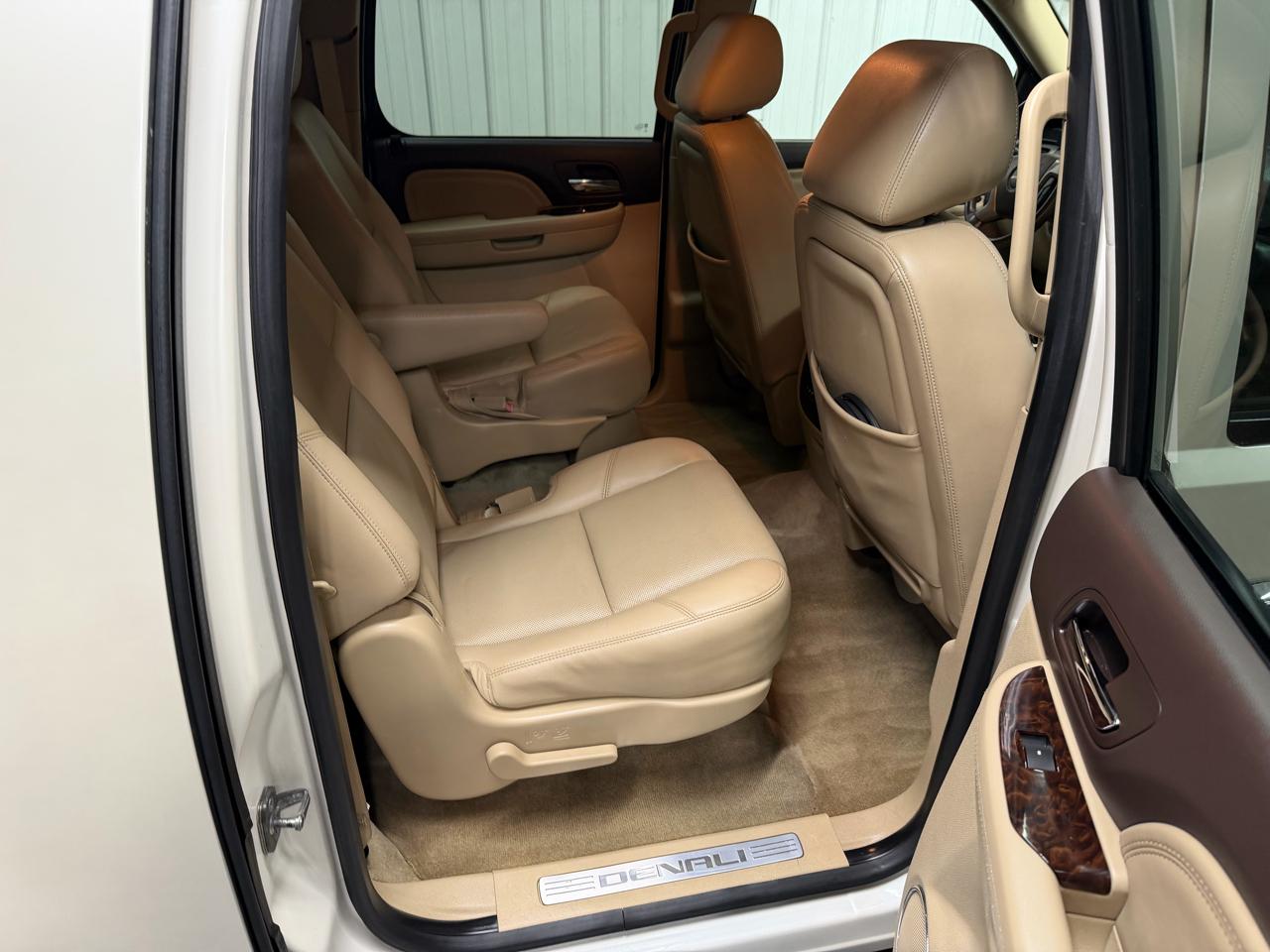 GMC Yukon Denali XL 4WD 2013