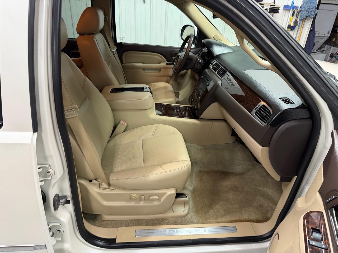 GMC Yukon Denali XL 4WD 2013