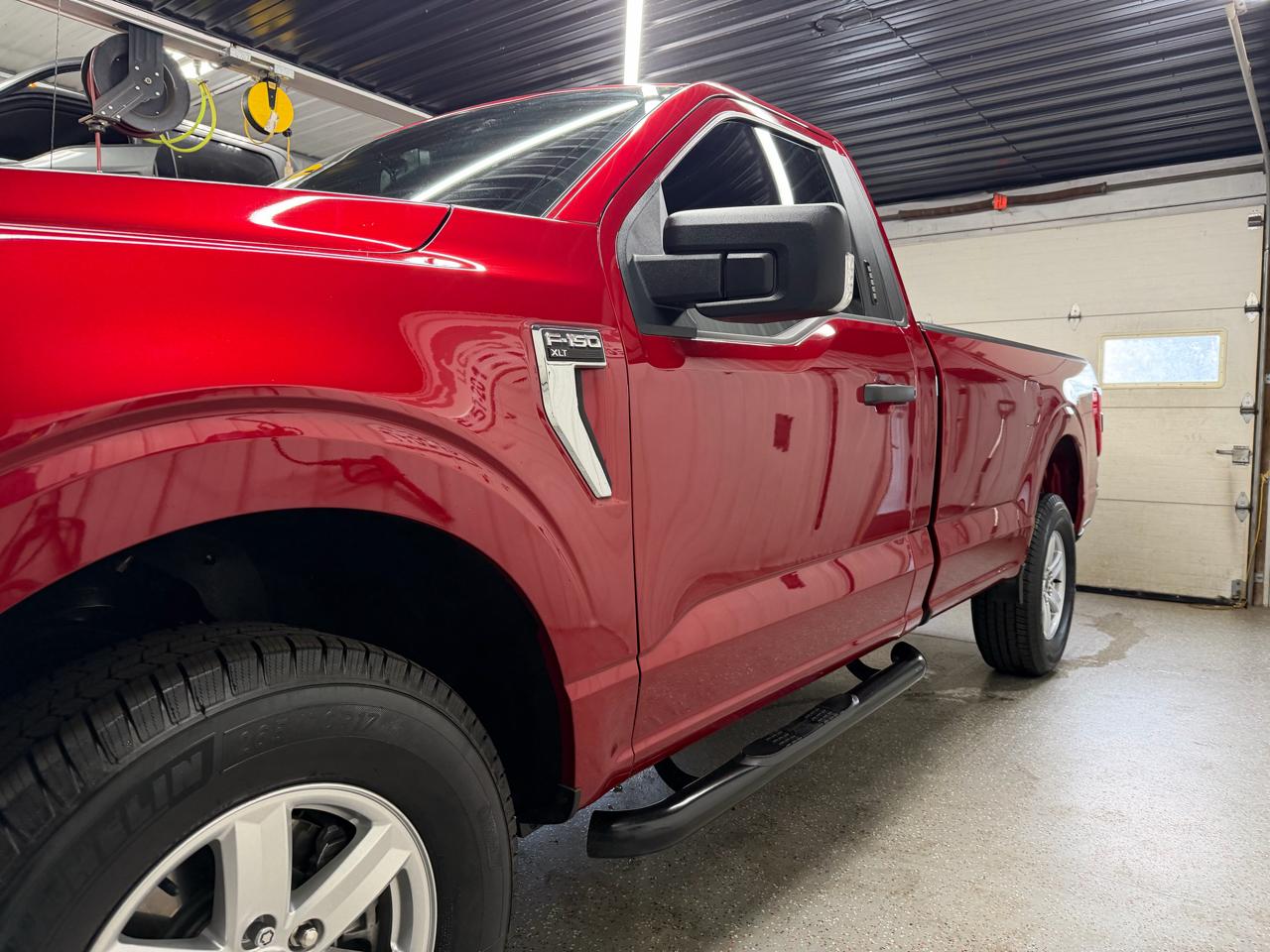 Ford F-150 4WD Reg Cab 145" XLT 2021