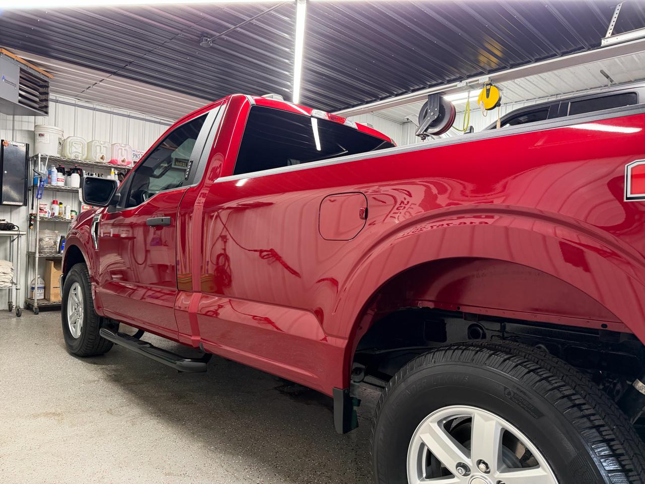 Ford F-150 4WD Reg Cab 145" XLT 2021