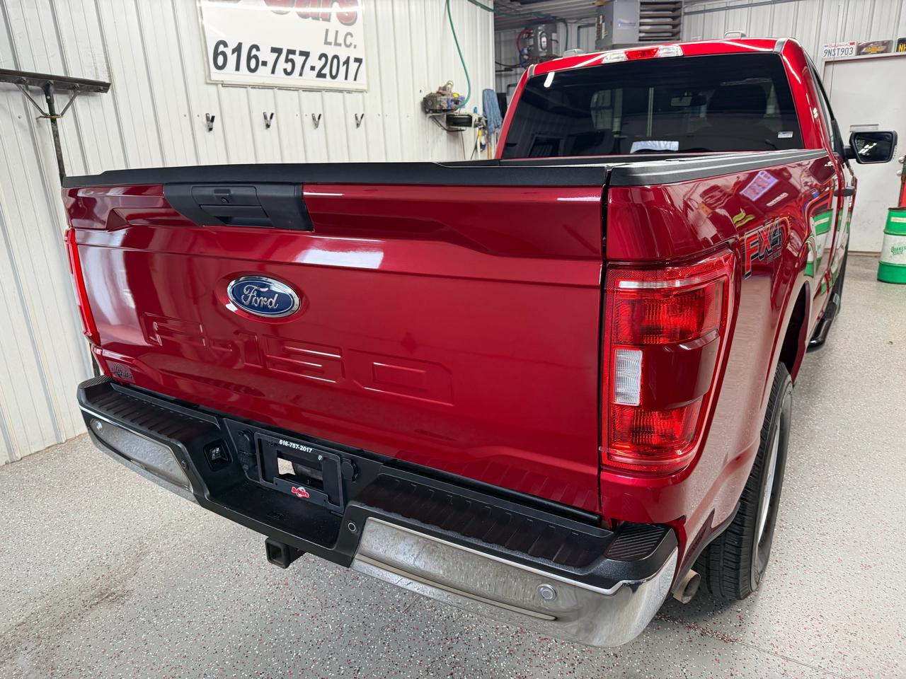 Ford F-150 4WD Reg Cab 145" XLT 2021