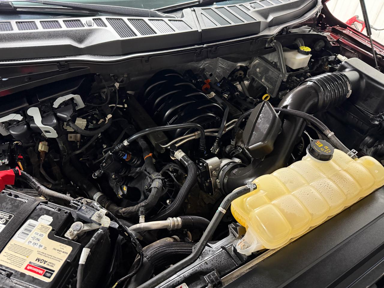 Ford F-150 4WD Reg Cab 145" XLT 2021