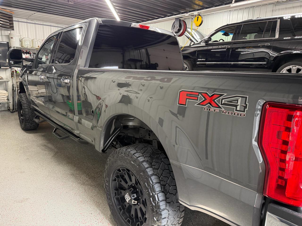 Ford F-250 SD XLT Crew Cab 4WD 2018