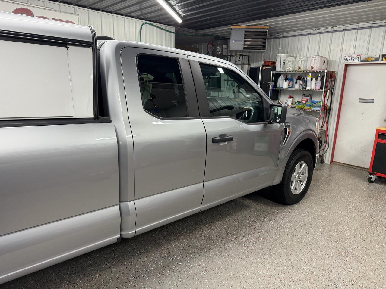 Ford F-150 4WD SuperCab 163" XLT w/Mid-Box Prep 2022