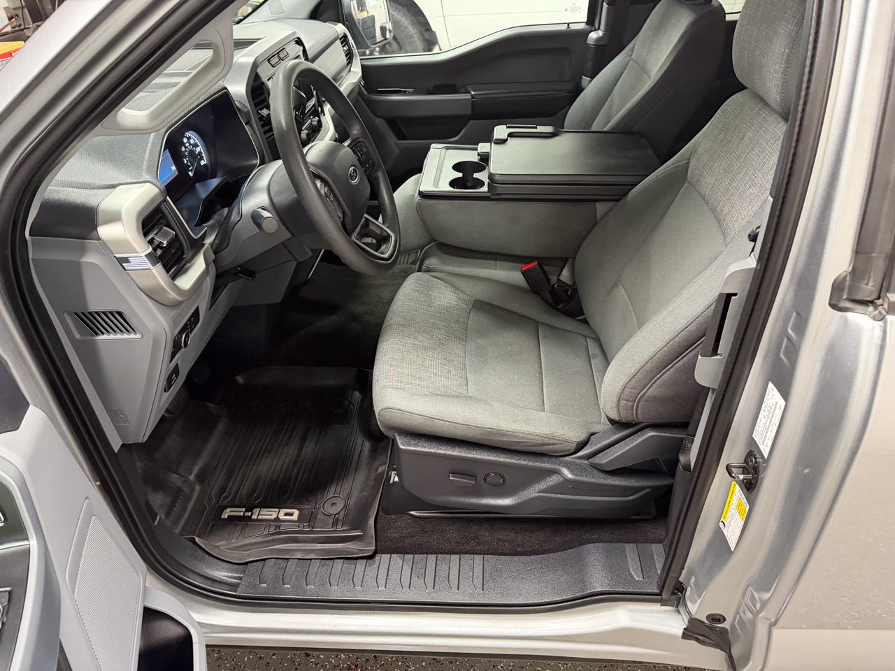 Ford F-150 4WD SuperCab 163" XLT w/Mid-Box Prep 2022