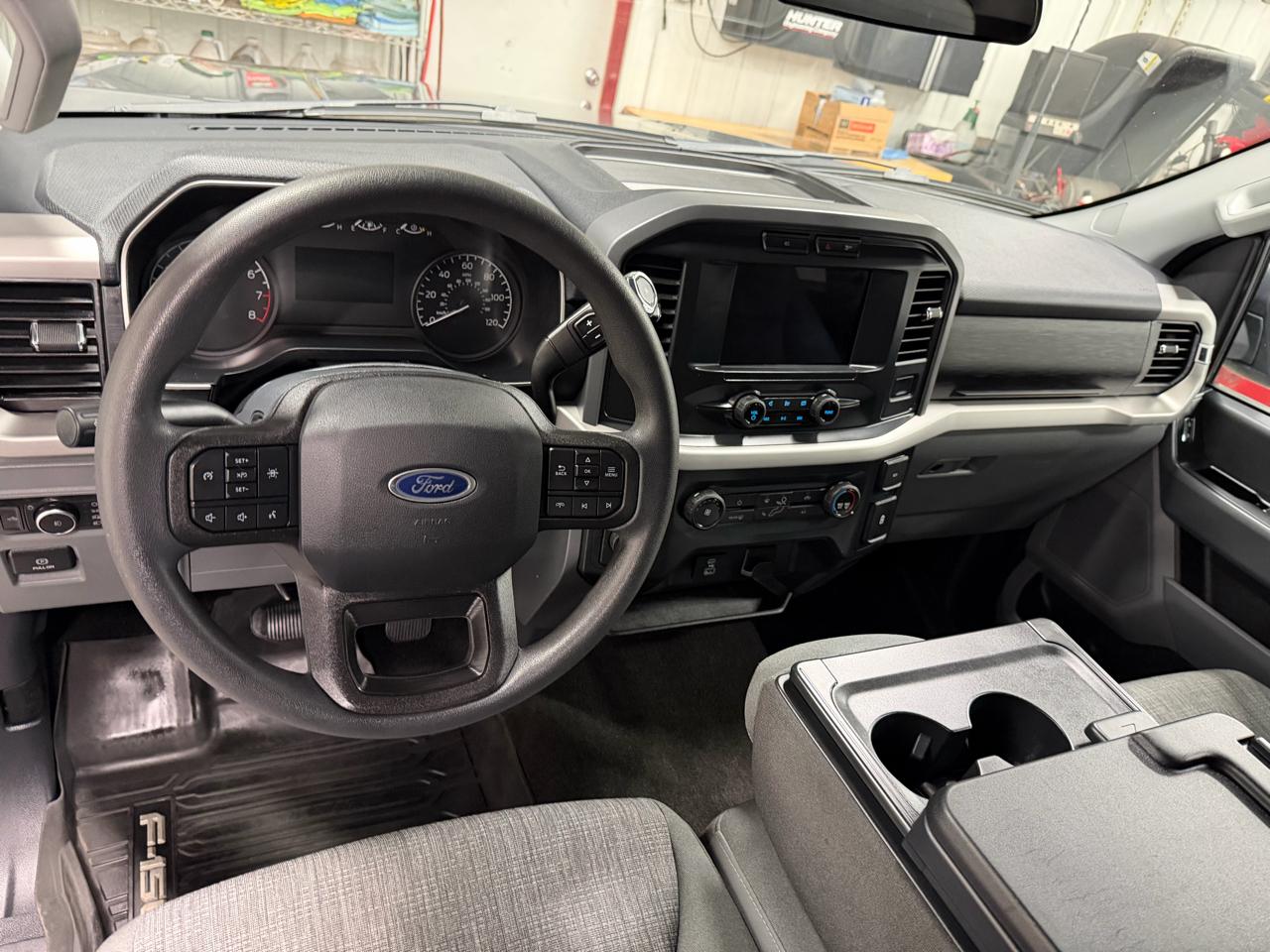 Ford F-150 4WD SuperCab 163" XLT w/Mid-Box Prep 2022