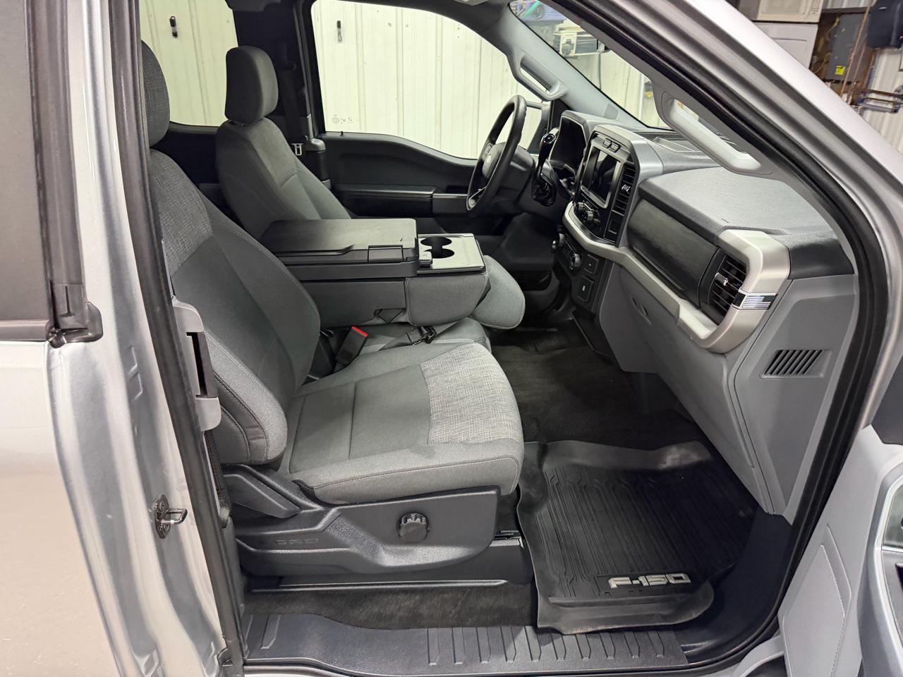 Ford F-150 4WD SuperCab 163" XLT w/Mid-Box Prep 2022