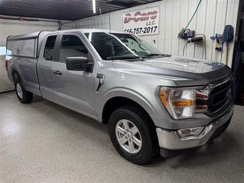 2022 Ford F-150 4WD SuperCab 163" XLT w/Mid-Box Prep