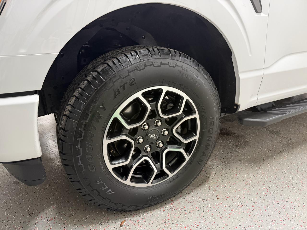 Ford F-150 4WD SuperCrew 145" XLT 2021