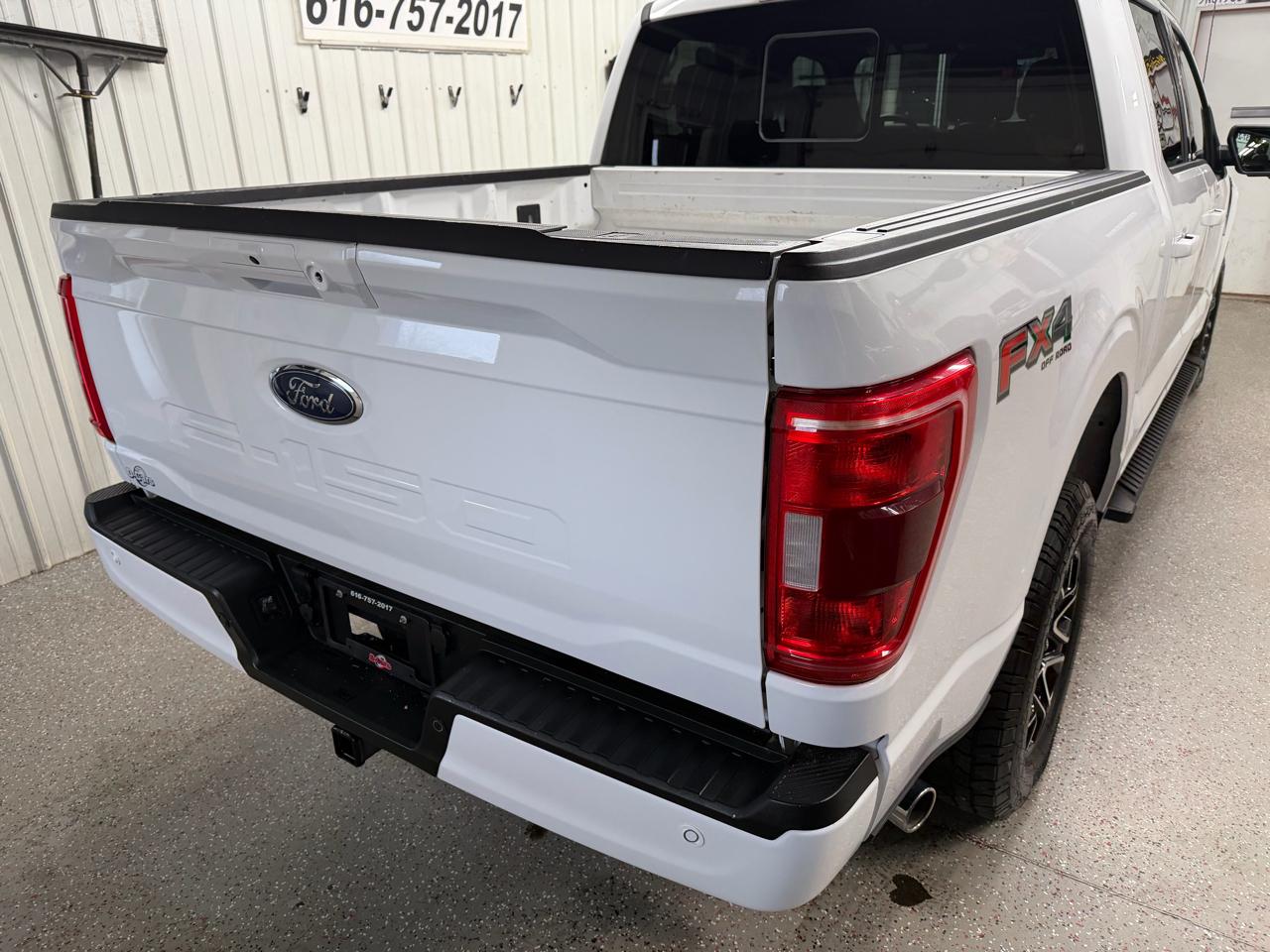 Ford F-150 4WD SuperCrew 145" XLT 2021