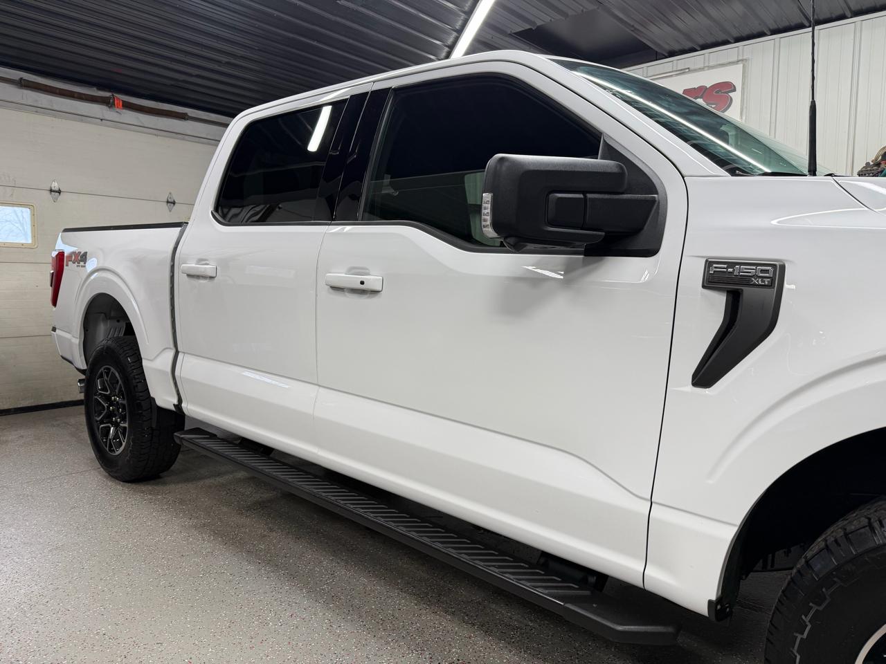 Ford F-150 4WD SuperCrew 145" XLT 2021