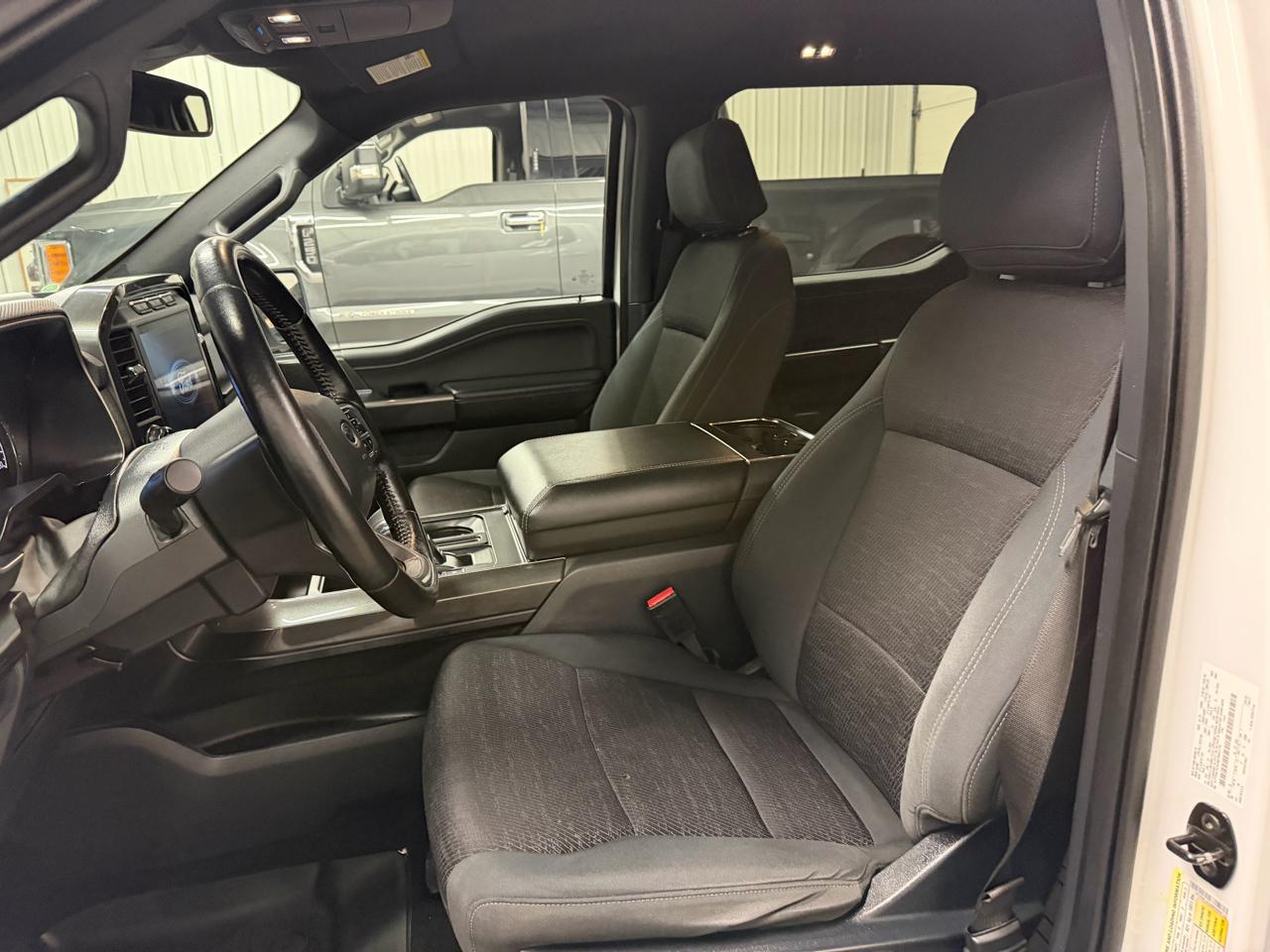 Ford F-150 4WD SuperCrew 145" XLT 2021