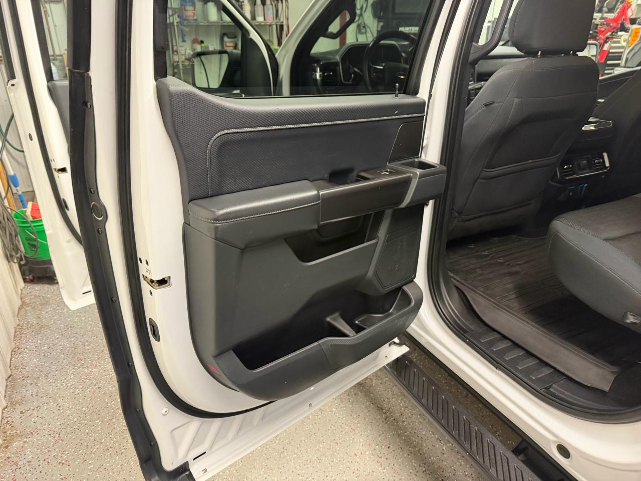 Ford F-150 4WD SuperCrew 145" XLT 2021