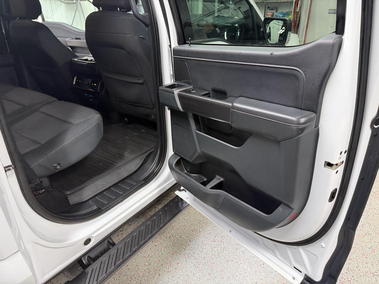 Ford F-150 4WD SuperCrew 145" XLT 2021