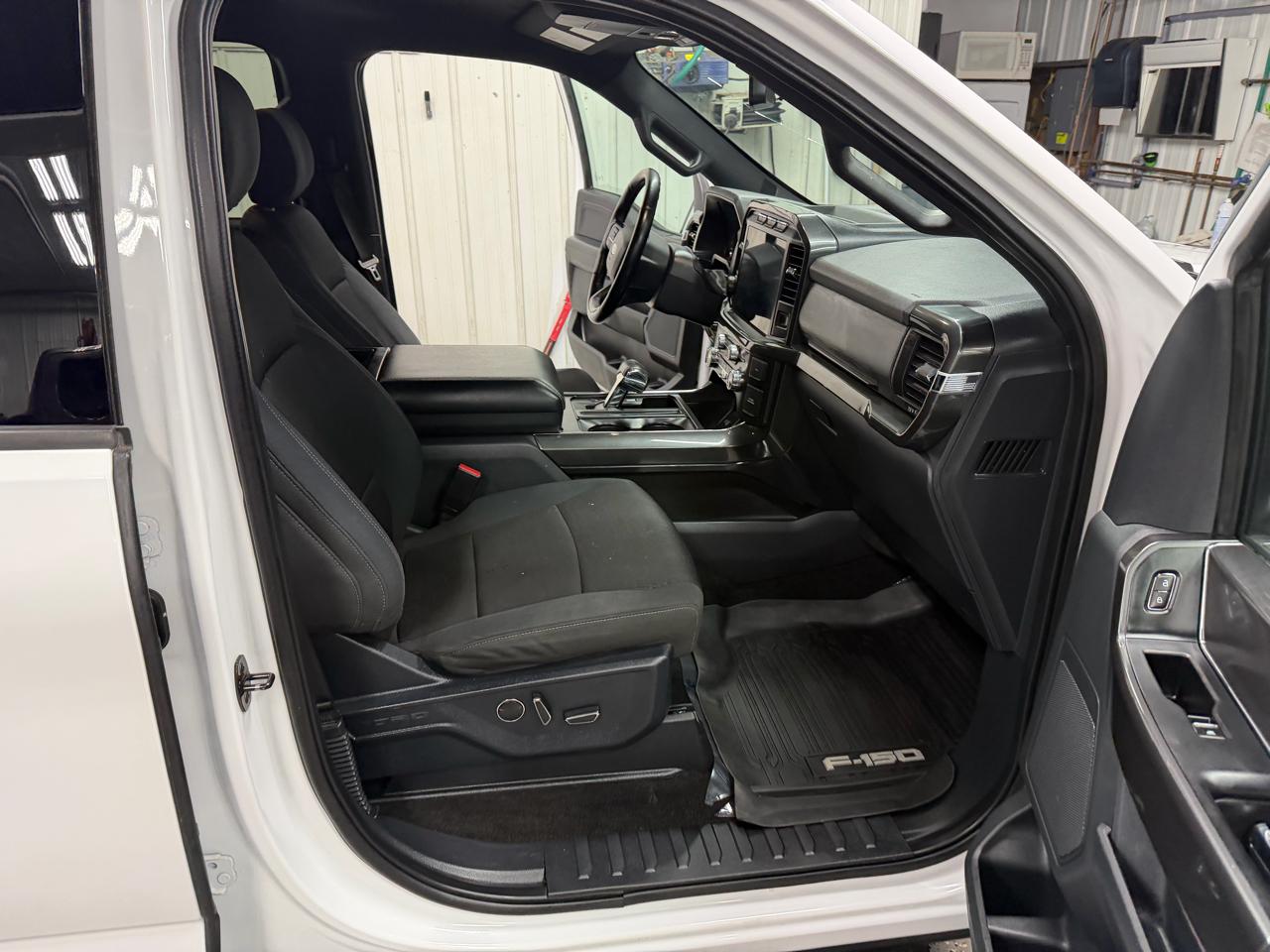 Ford F-150 4WD SuperCrew 145" XLT 2021