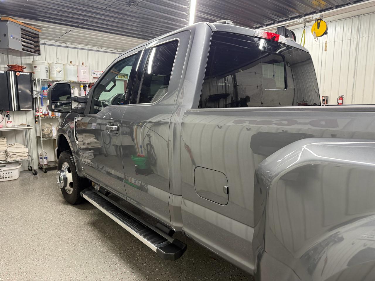 Ford F-350 SD Lariat SuperCab 4WD DRW 2022