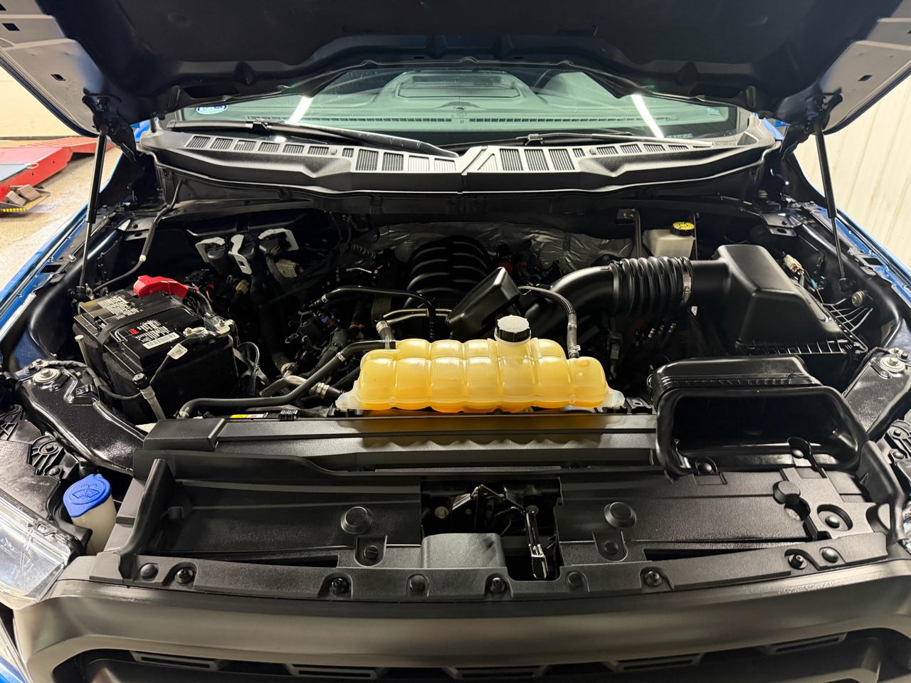 Ford F-150 4WD SuperCrew 145" XLT 2021