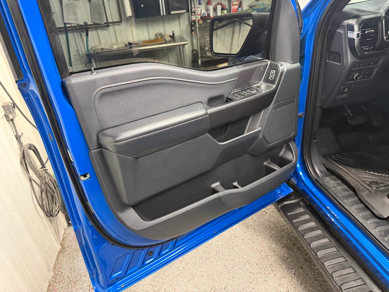 Ford F-150 4WD SuperCrew 145" XLT 2021