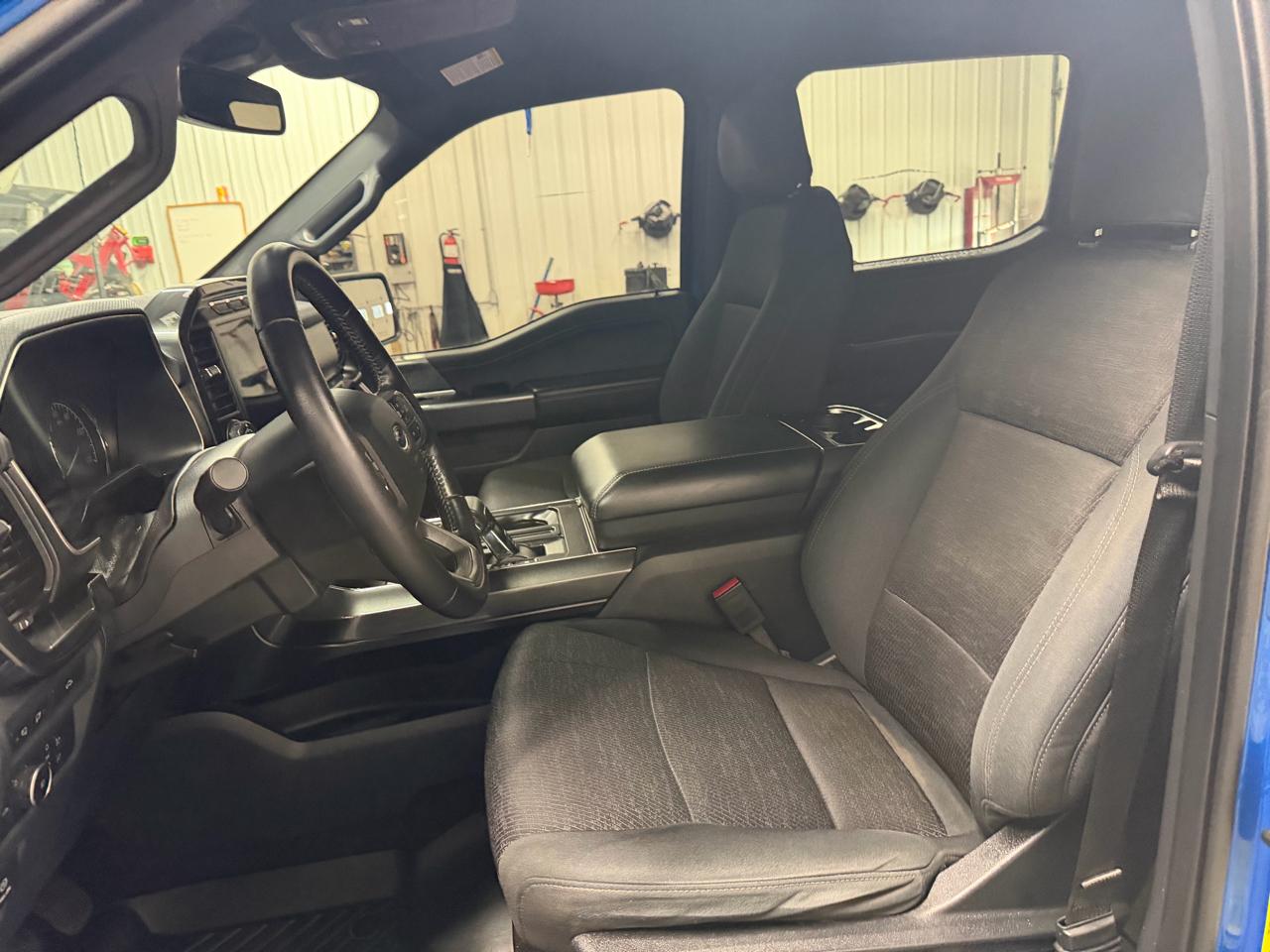 Ford F-150 4WD SuperCrew 145" XLT 2021