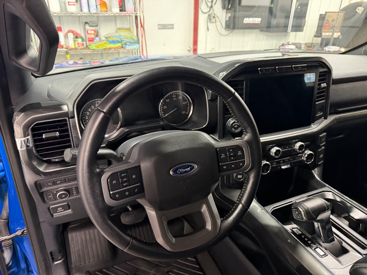 Ford F-150 4WD SuperCrew 145" XLT 2021