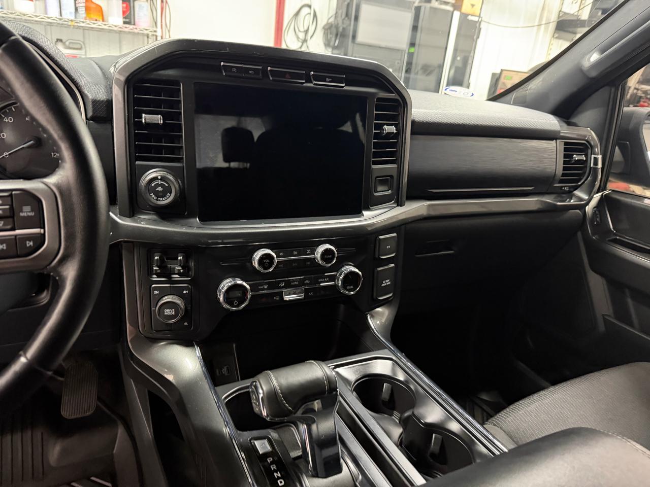 Ford F-150 4WD SuperCrew 145" XLT 2021