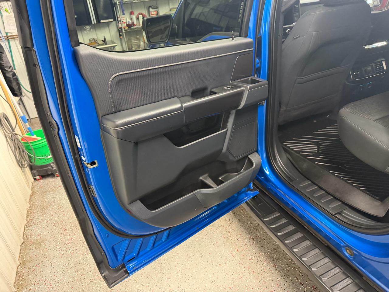 Ford F-150 4WD SuperCrew 145" XLT 2021