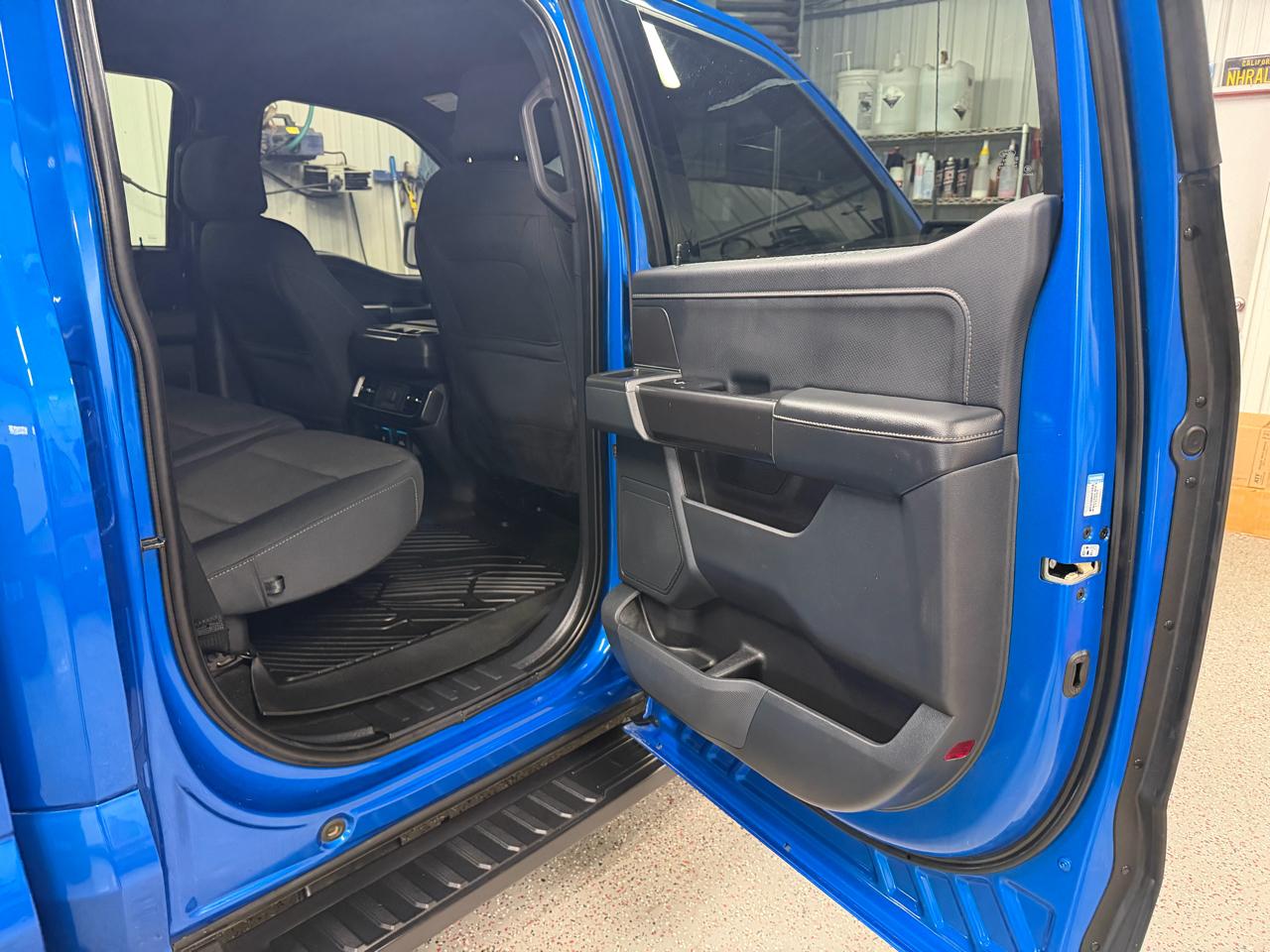 Ford F-150 4WD SuperCrew 145" XLT 2021