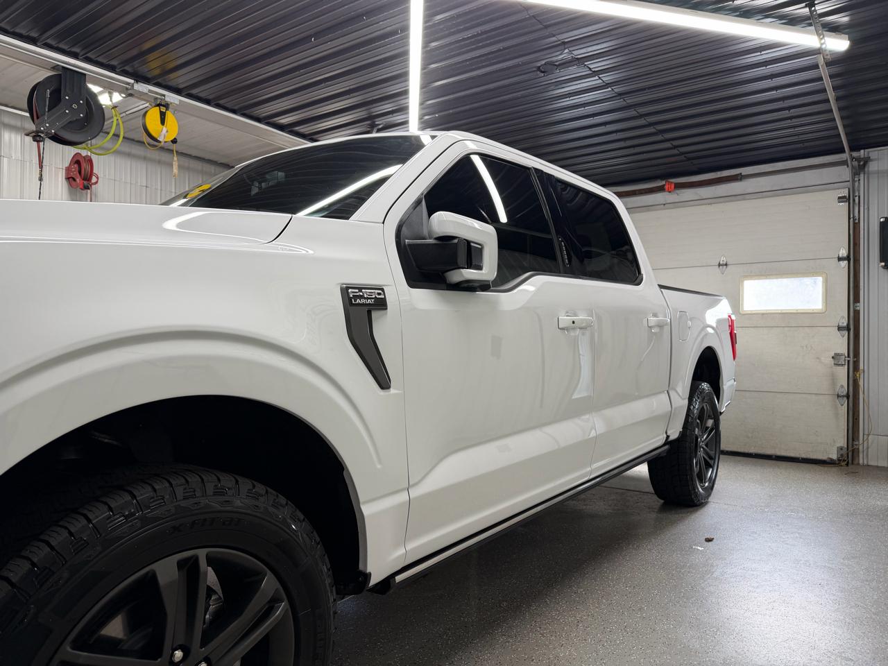 Ford F-150 4WD SuperCrew 145" Lariat 2021