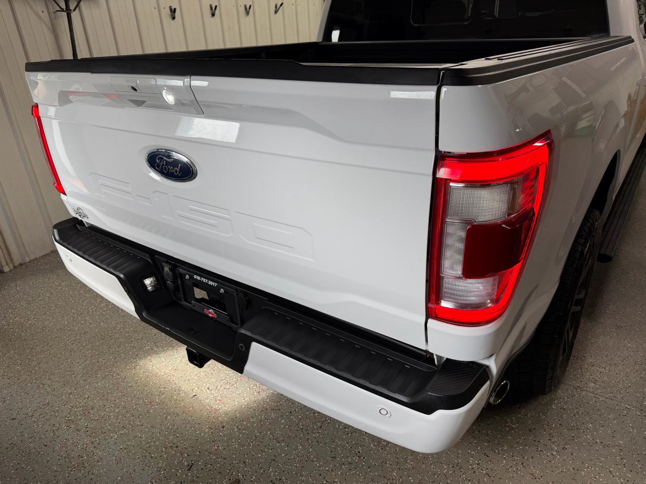 Ford F-150 4WD SuperCrew 145" Lariat 2021