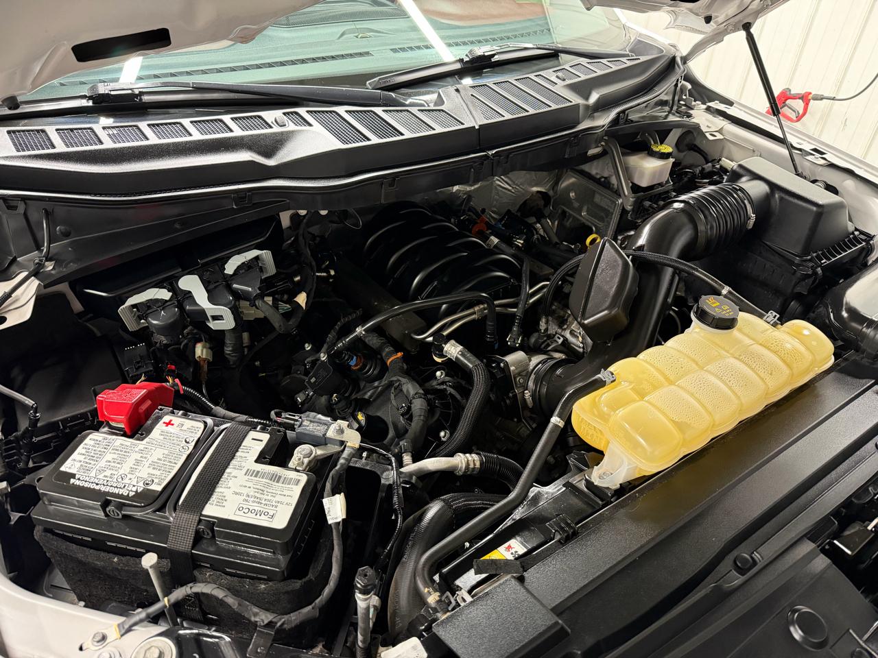 Ford F-150 4WD SuperCrew 145" Lariat 2021