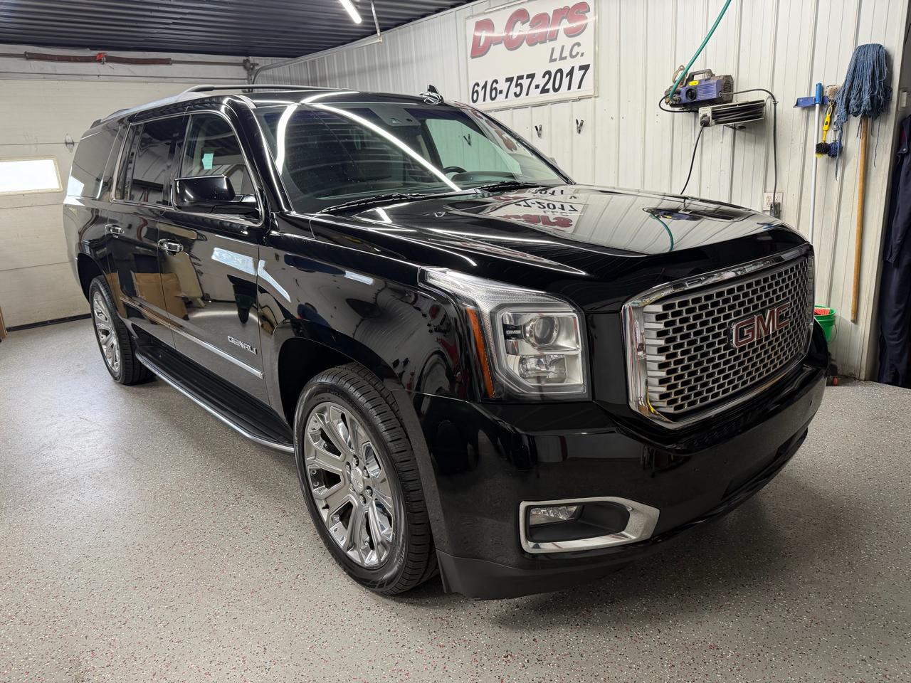 GMC Yukon XL Denali 4WD 2017