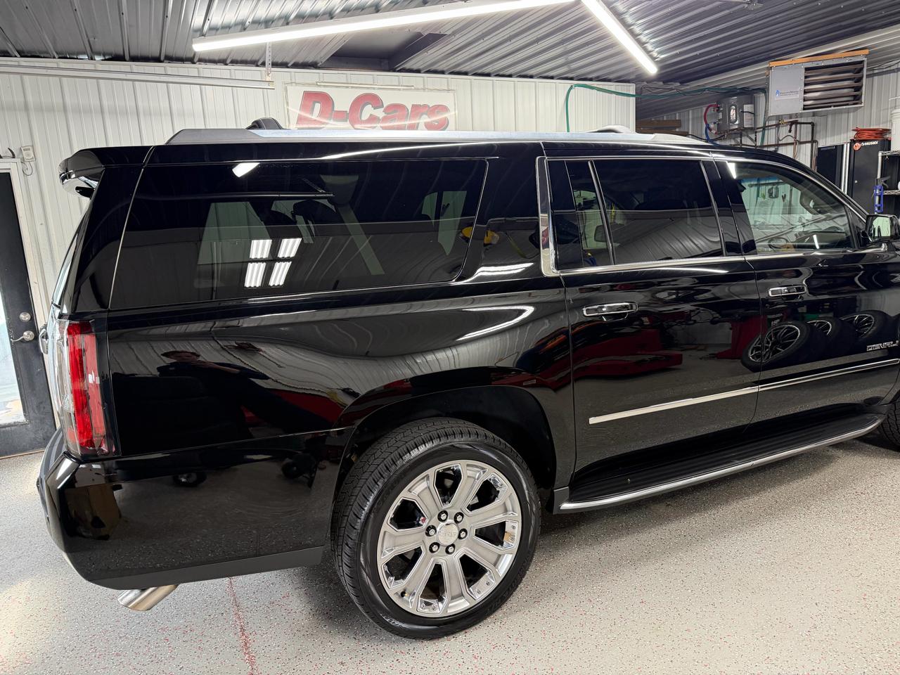 GMC Yukon XL Denali 4WD 2017