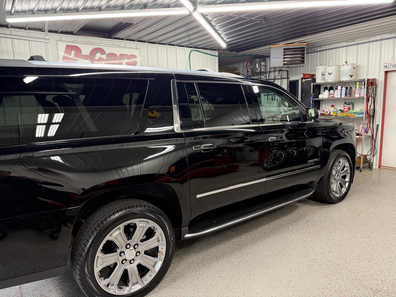 GMC Yukon XL Denali 4WD 2017